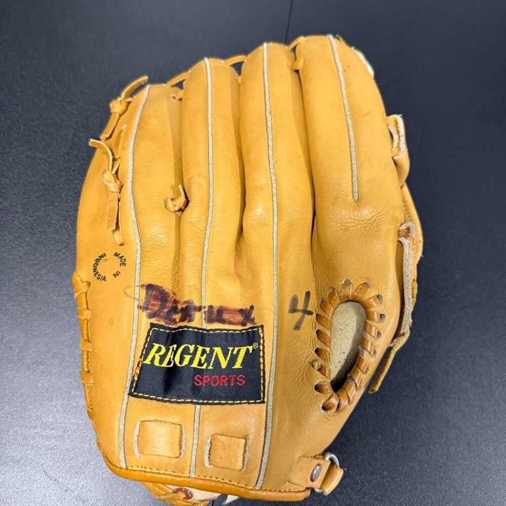 Regent Sports Top Grain Cowhide Baseball Glove